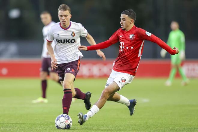 牢牢掌控局 牢牢掌控局